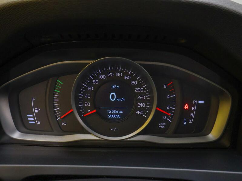 Volvo V60 vaihtoauto