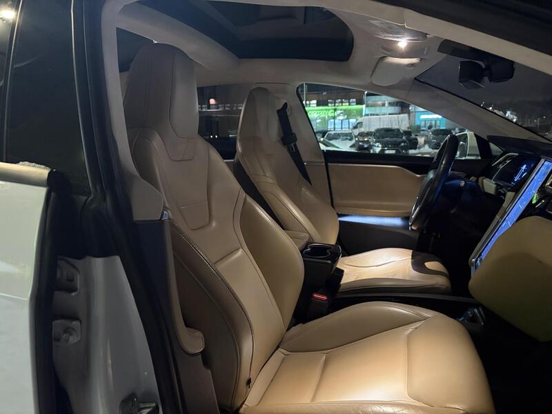 Tesla Model S vaihtoauto