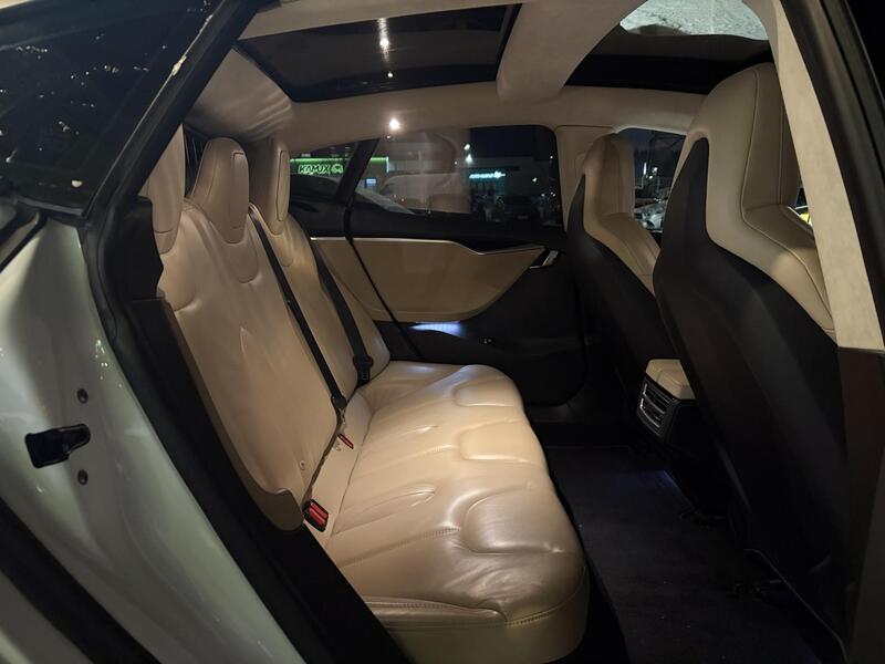 Tesla Model S vaihtoauto