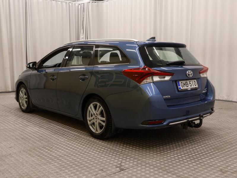 Toyota Auris vaihtoauto