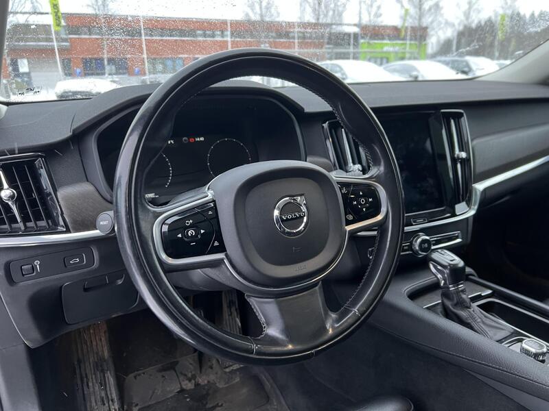 Volvo V90 Cross Country vaihtoauto