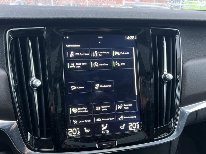 Volvo V90 Cross Country vaihtoauto