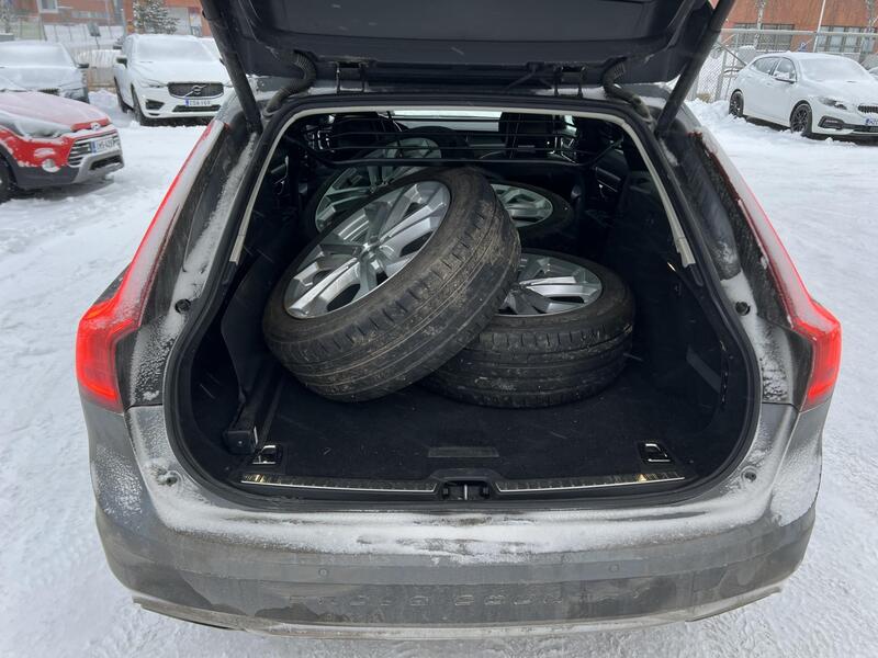 Volvo V90 Cross Country vaihtoauto