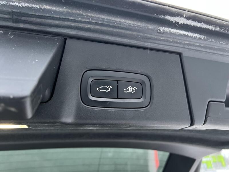 Volvo V90 Cross Country vaihtoauto