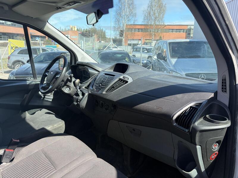Ford Transit Custom vaihtoauto