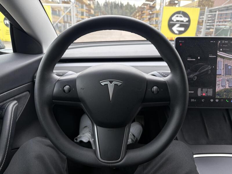 Tesla Model 3 vaihtoauto