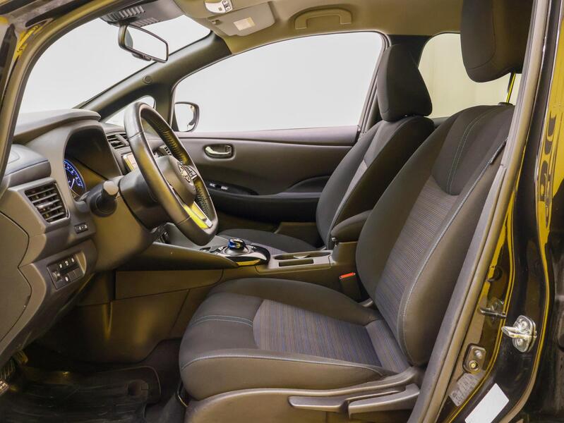 Nissan Leaf vaihtoauto