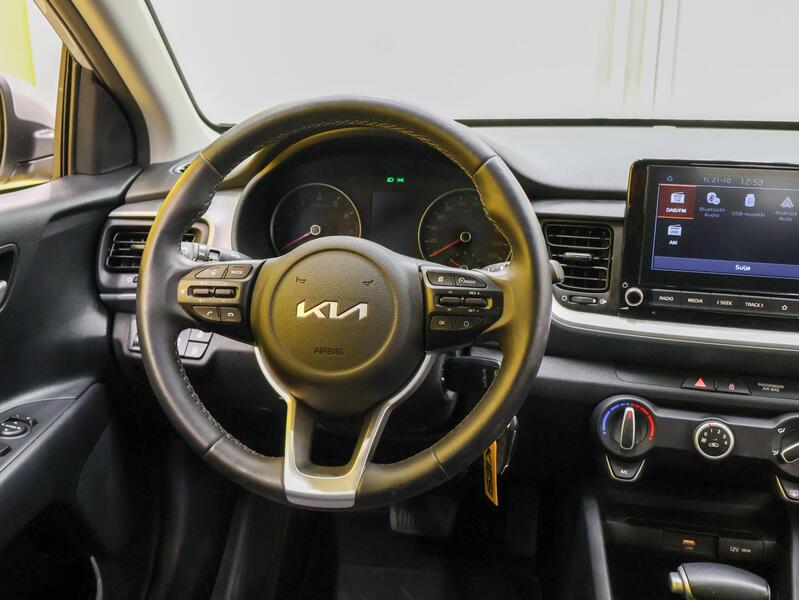 Kia Stonic vaihtoauto