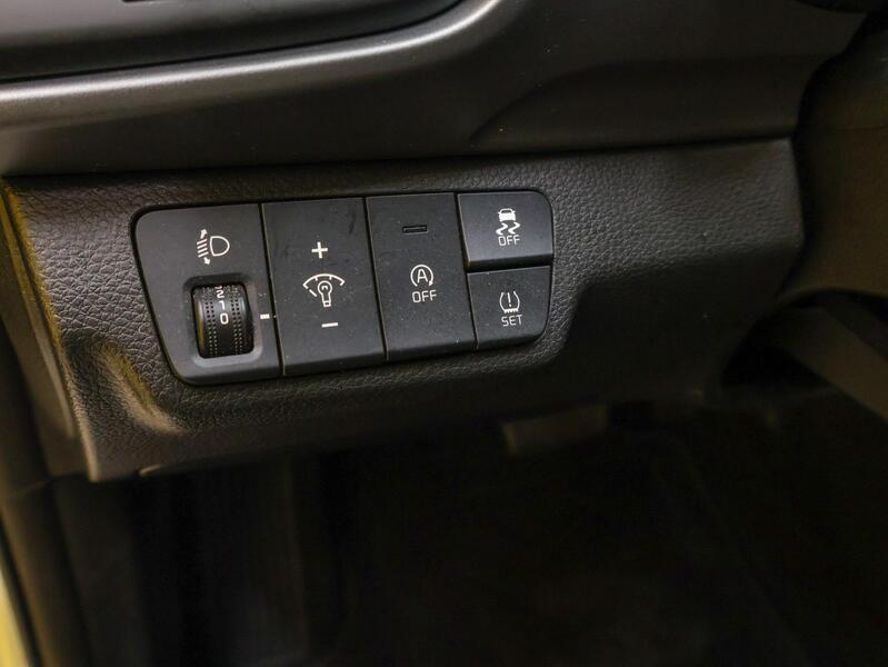 Kia Stonic vaihtoauto