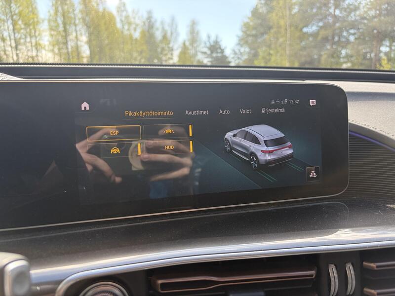 Mercedes-Benz EQC vaihtoauto