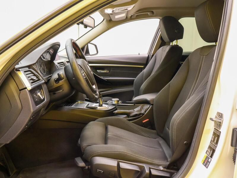 BMW 330 vaihtoauto