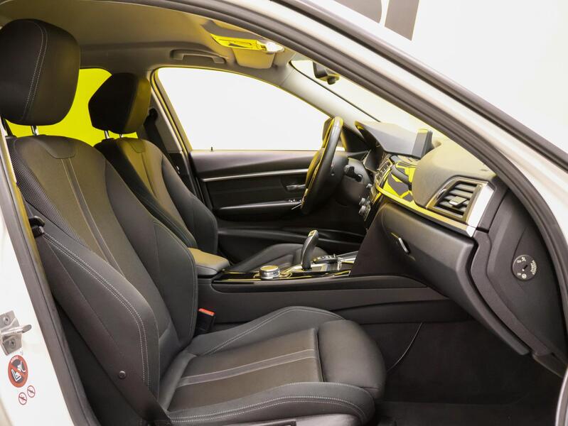 BMW 330 vaihtoauto
