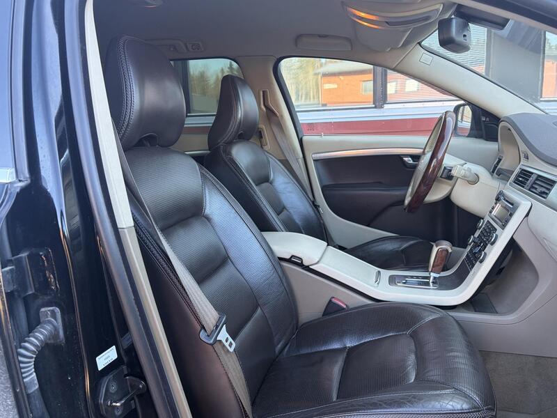 Volvo XC70 vaihtoauto