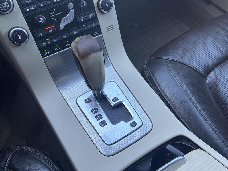 Volvo XC70 vaihtoauto