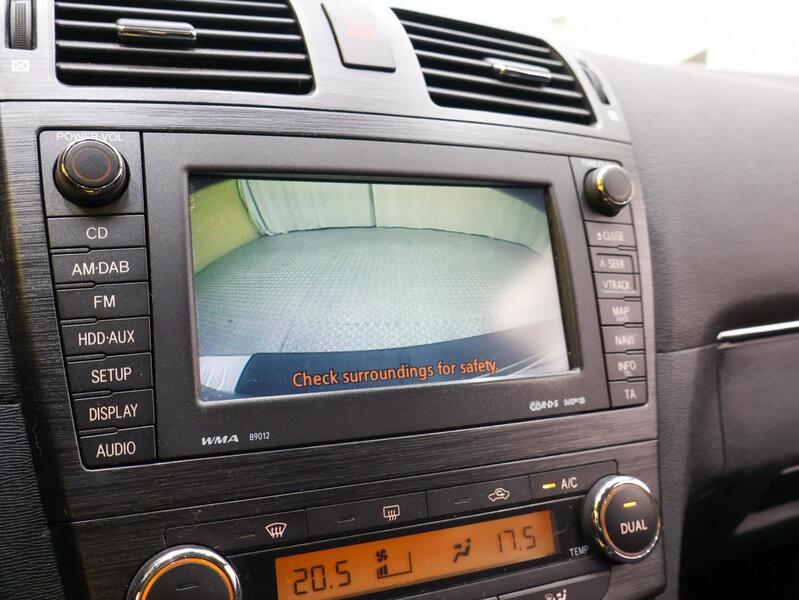 Toyota Avensis vaihtoauto