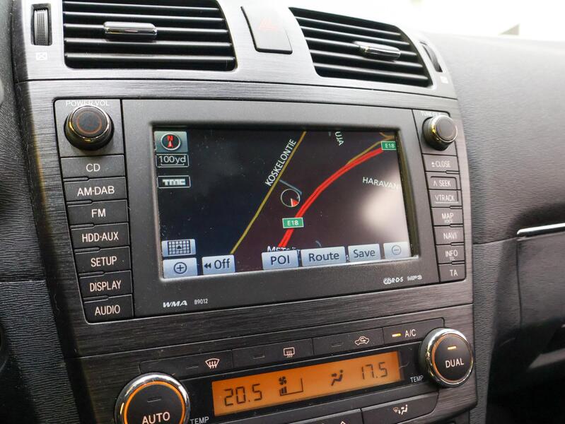 Toyota Avensis vaihtoauto