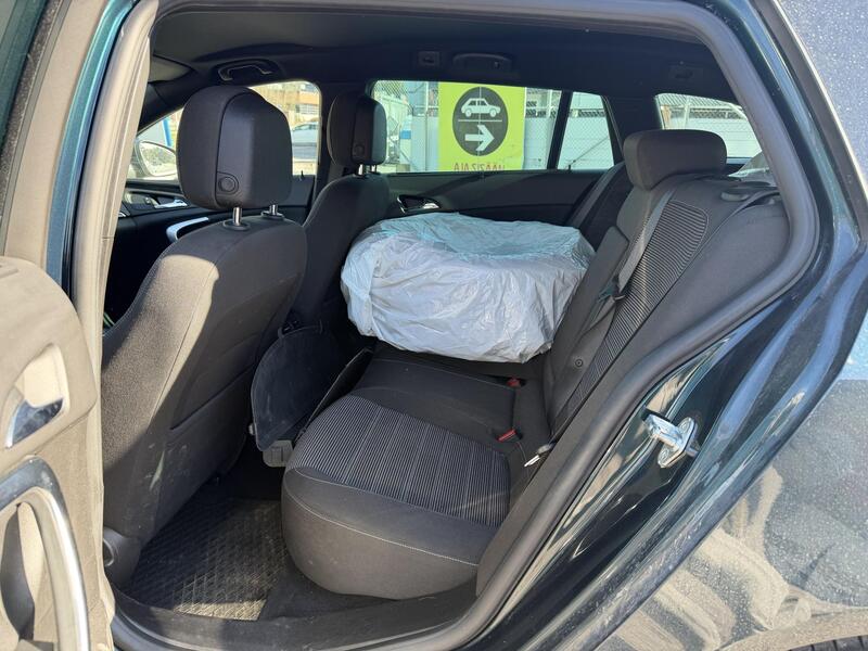 Opel Insignia vaihtoauto