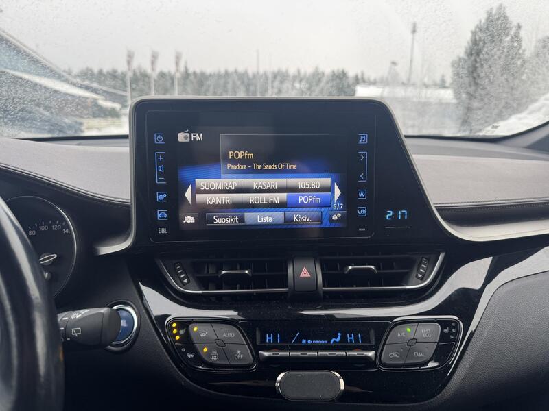 Toyota C-HR vaihtoauto