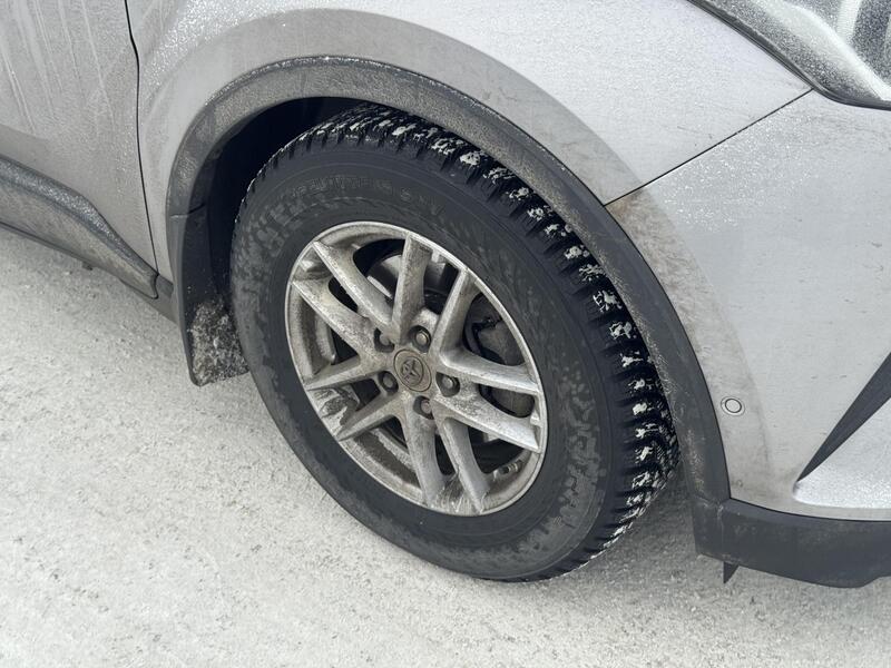 Toyota C-HR vaihtoauto