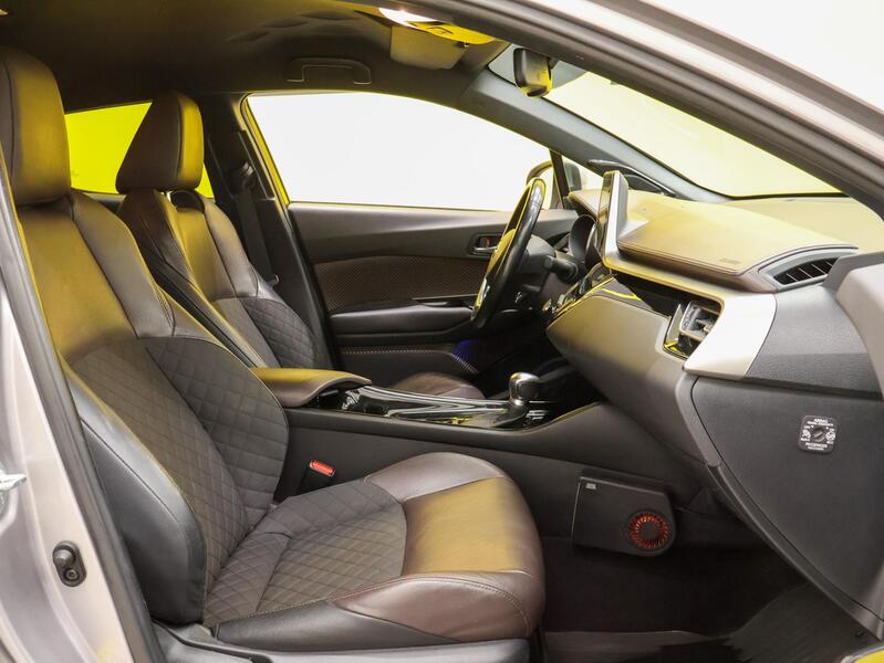 Toyota C-HR vaihtoauto