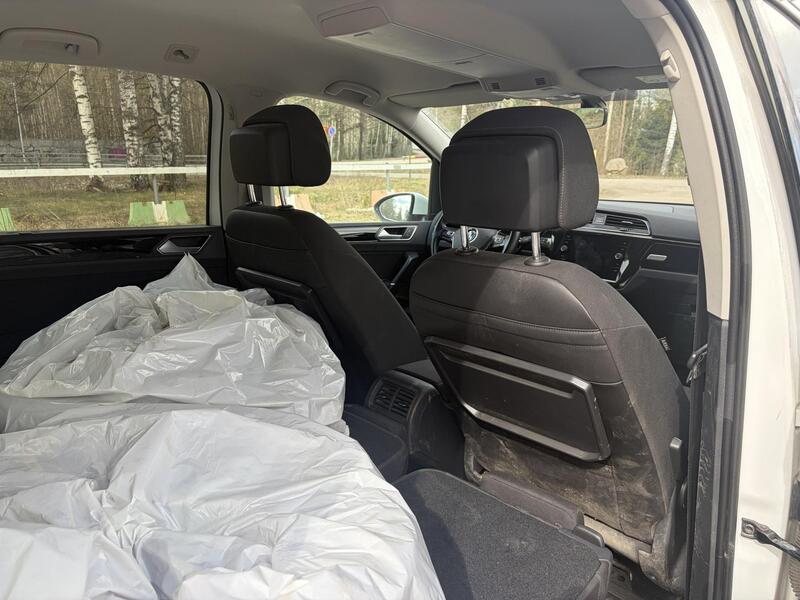 Volkswagen Touran vaihtoauto