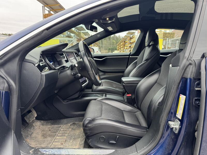 Tesla Model S vaihtoauto