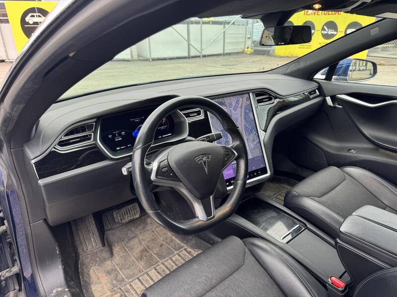 Tesla Model S vaihtoauto