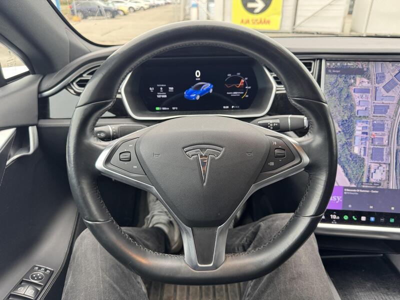 Tesla Model S vaihtoauto