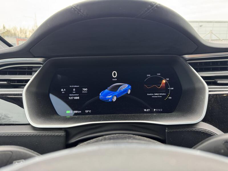 Tesla Model S vaihtoauto