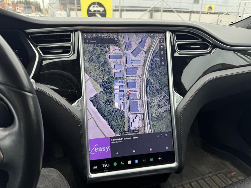 Tesla Model S vaihtoauto