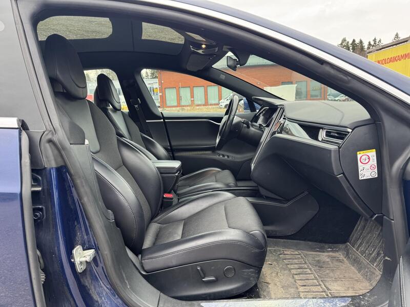 Tesla Model S vaihtoauto