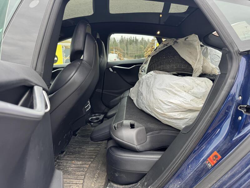 Tesla Model S vaihtoauto