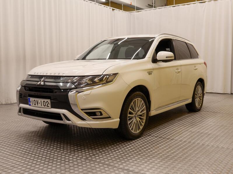 Mitsubishi Outlander PHEV vaihtoauto