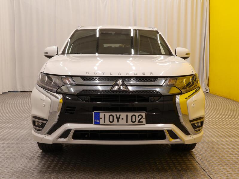 Mitsubishi Outlander PHEV vaihtoauto