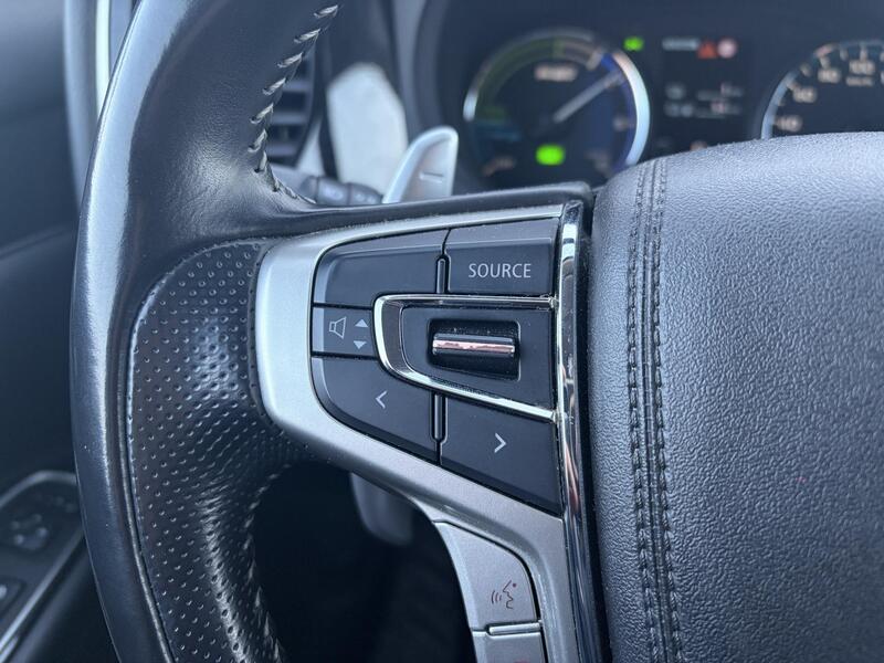 Mitsubishi Outlander PHEV vaihtoauto