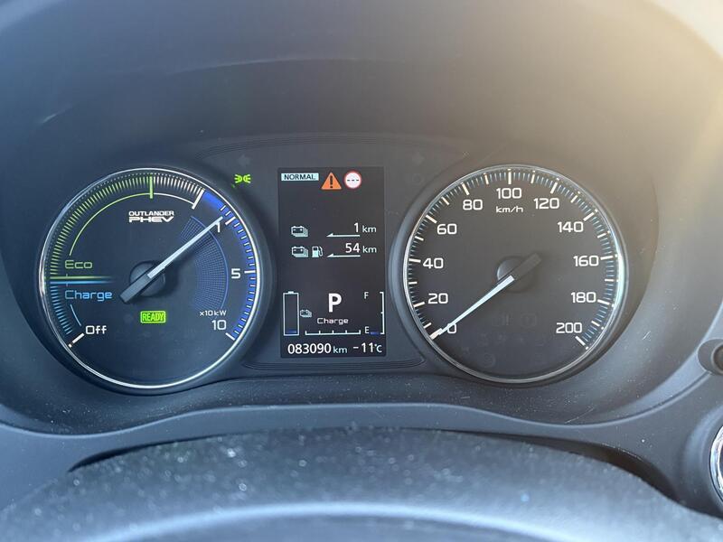 Mitsubishi Outlander PHEV vaihtoauto