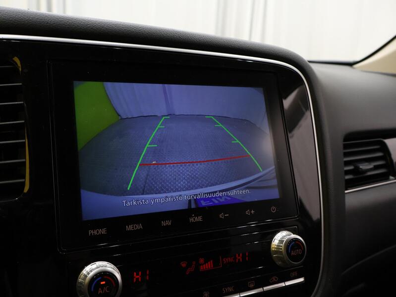 Mitsubishi Outlander PHEV vaihtoauto