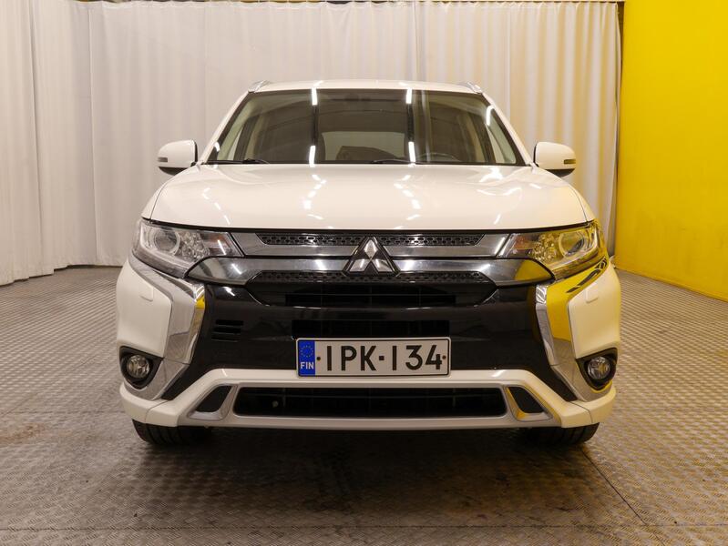 Mitsubishi Outlander PHEV vaihtoauto