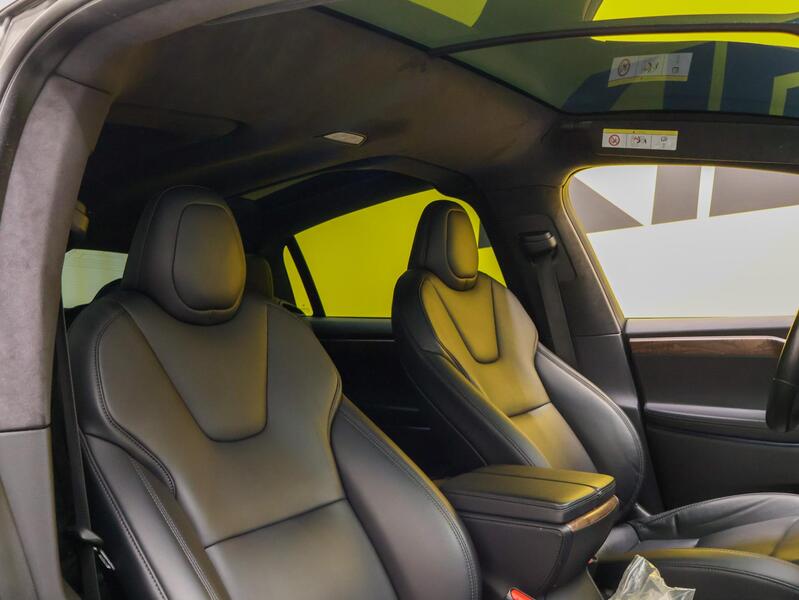 Tesla Model X vaihtoauto