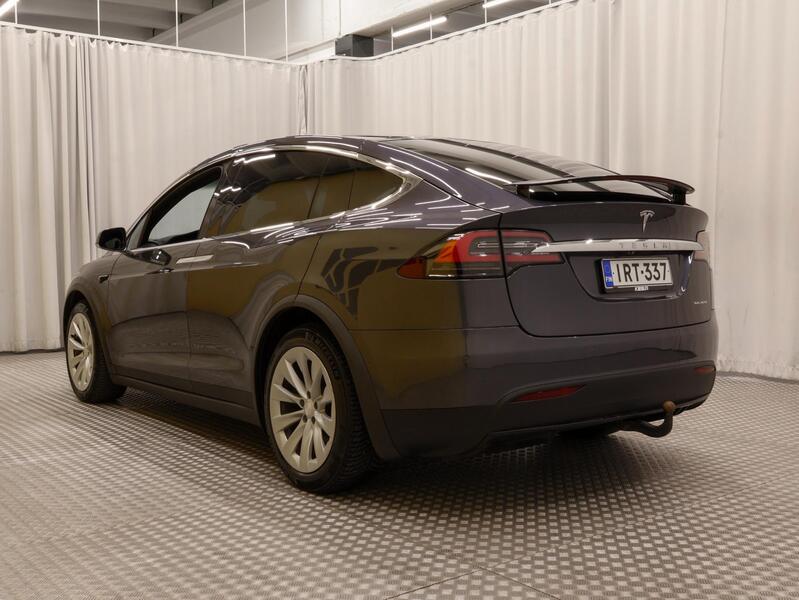 Tesla Model X vaihtoauto