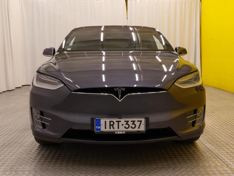 Tesla Model X vaihtoauto