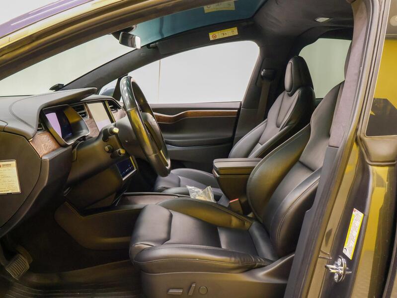 Tesla Model X vaihtoauto