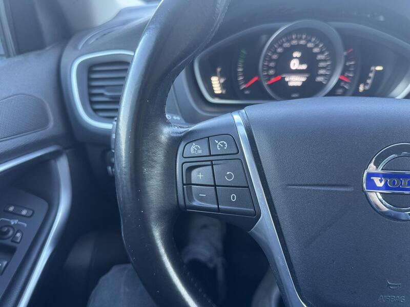 Volvo V40 Cross Country vaihtoauto