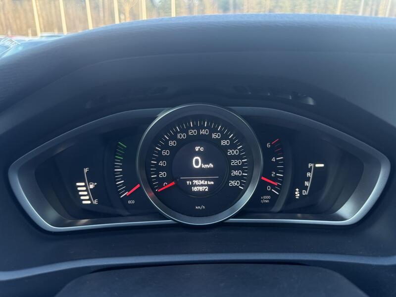 Volvo V40 Cross Country vaihtoauto