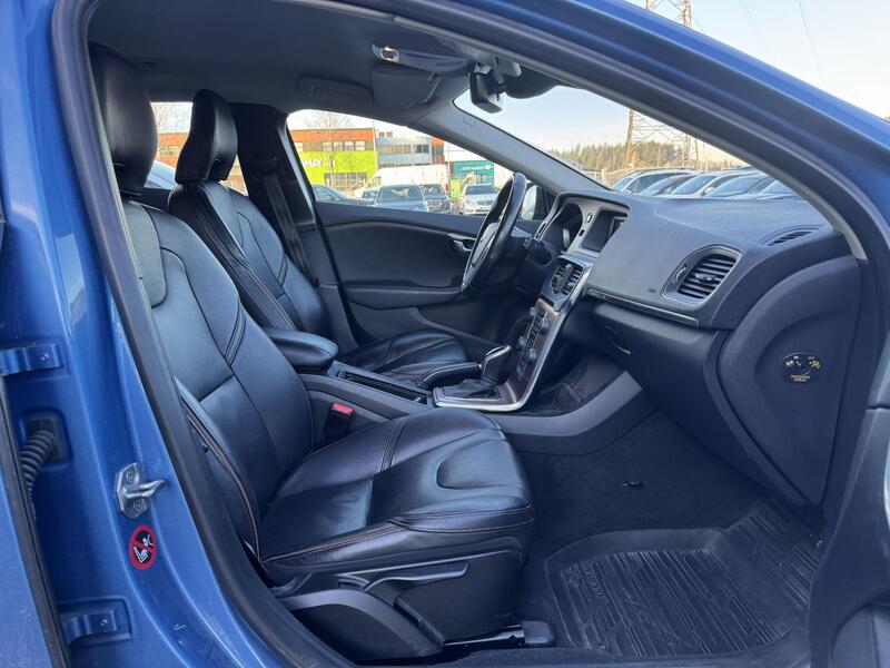 Volvo V40 Cross Country vaihtoauto