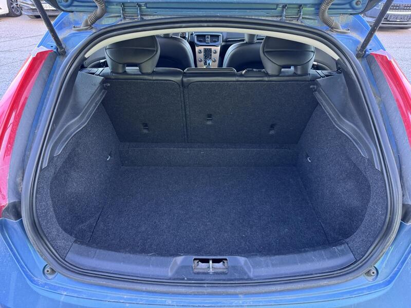 Volvo V40 Cross Country vaihtoauto