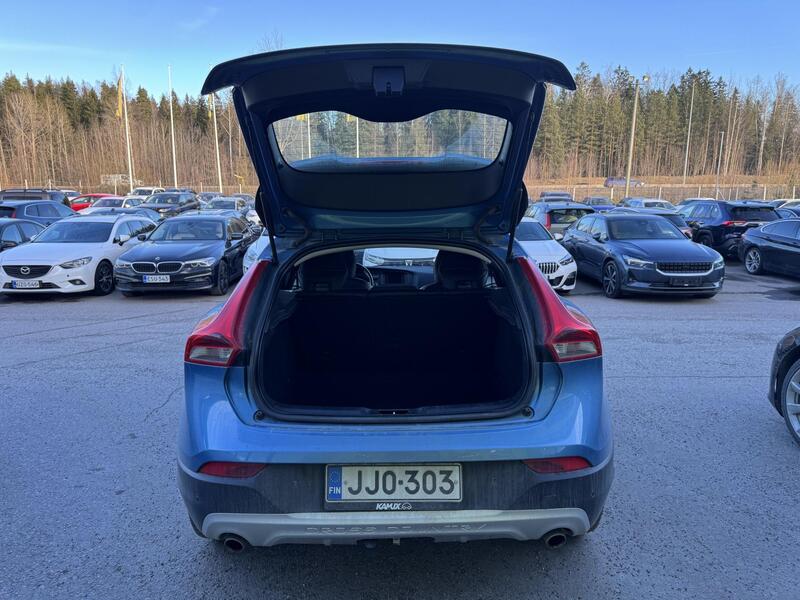 Volvo V40 Cross Country vaihtoauto