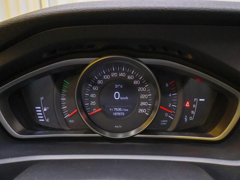 Volvo V40 Cross Country vaihtoauto