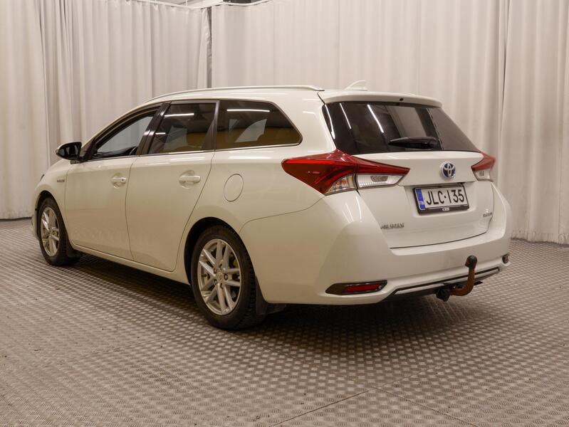 Toyota Auris vaihtoauto