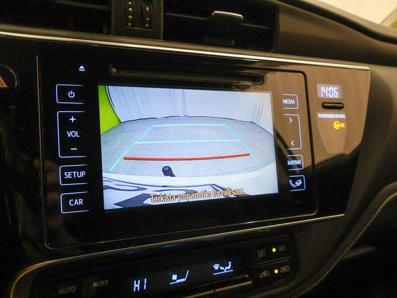 Toyota Auris vaihtoauto